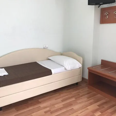 Otel Donnini 2*