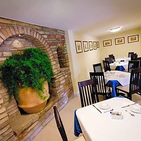 Otel Donnini 2*
