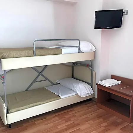 Donnini Otel 2*