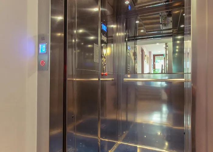 Donnini ホテル 2*